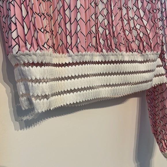 MACKENZIEMODE blouse NWT - Picture 4 of 7